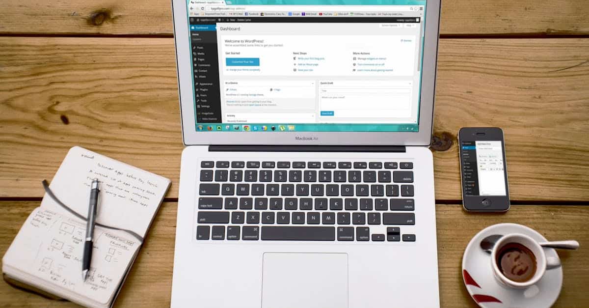 Écran de l'éditeur de pages du CMS HubSpot